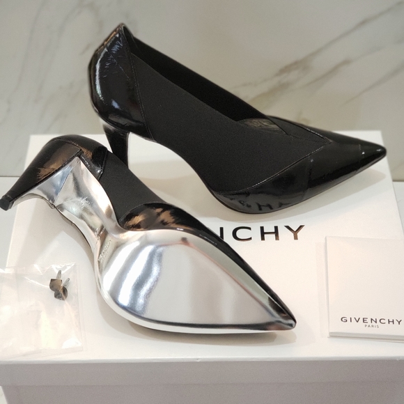 Givenchy Shoes - GIVENCHY Elastic Pumps Pointed Toe Shiny Black
